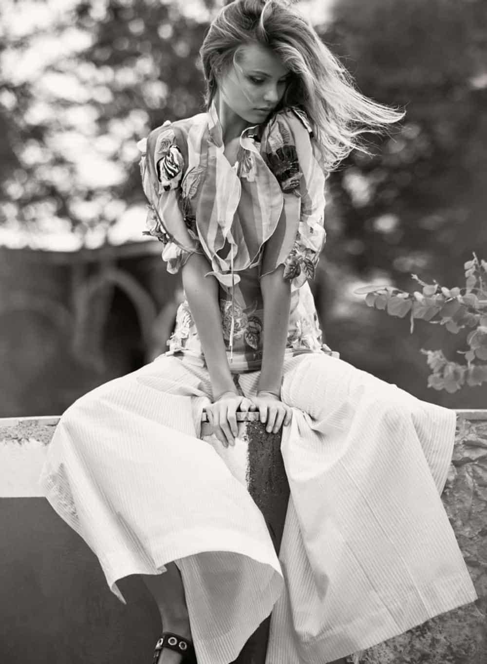 magdalena-frackowiak-elle-france-04-march-2016-14